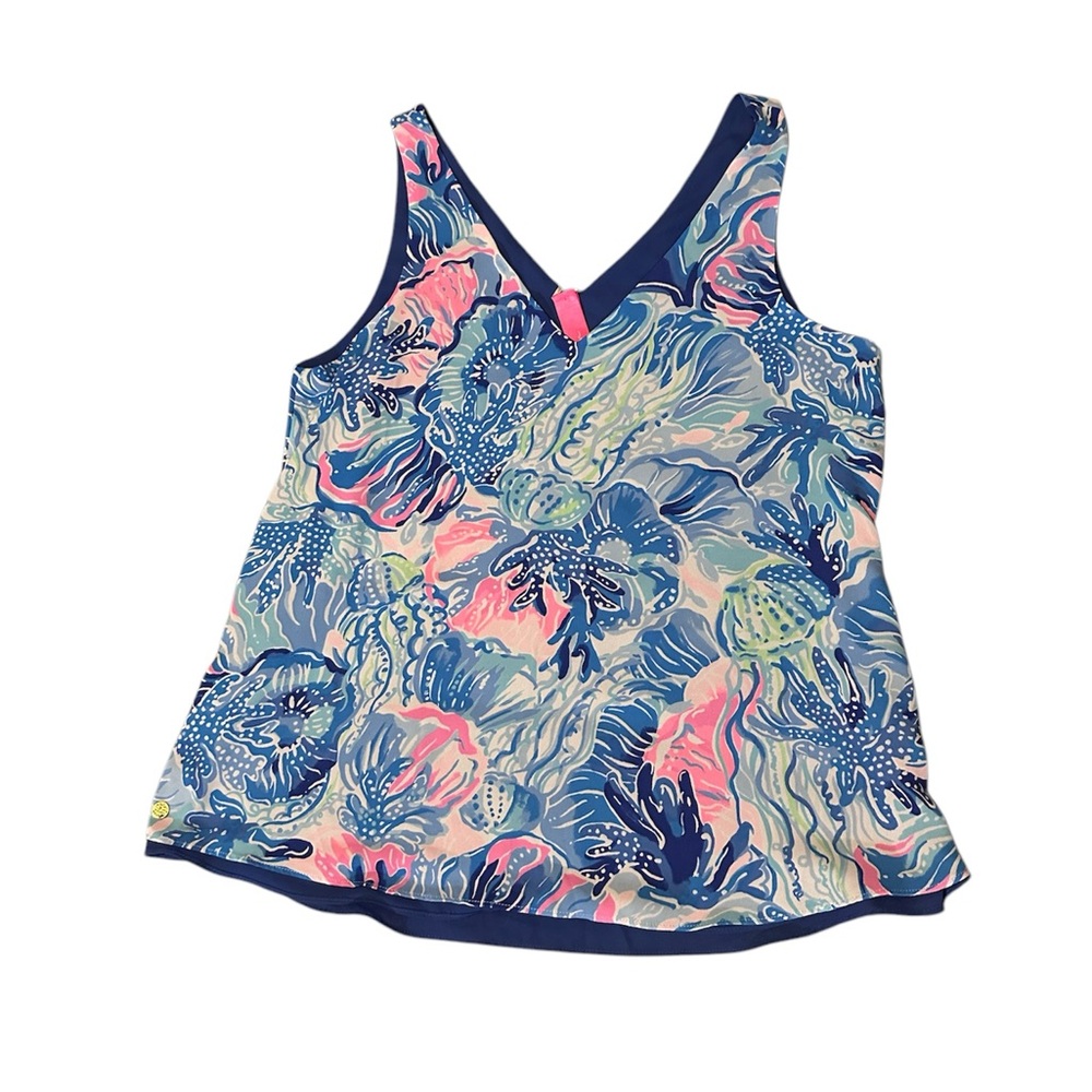 Cute REVERSIBLE Lily Pulitzer L blue and floral top!!
